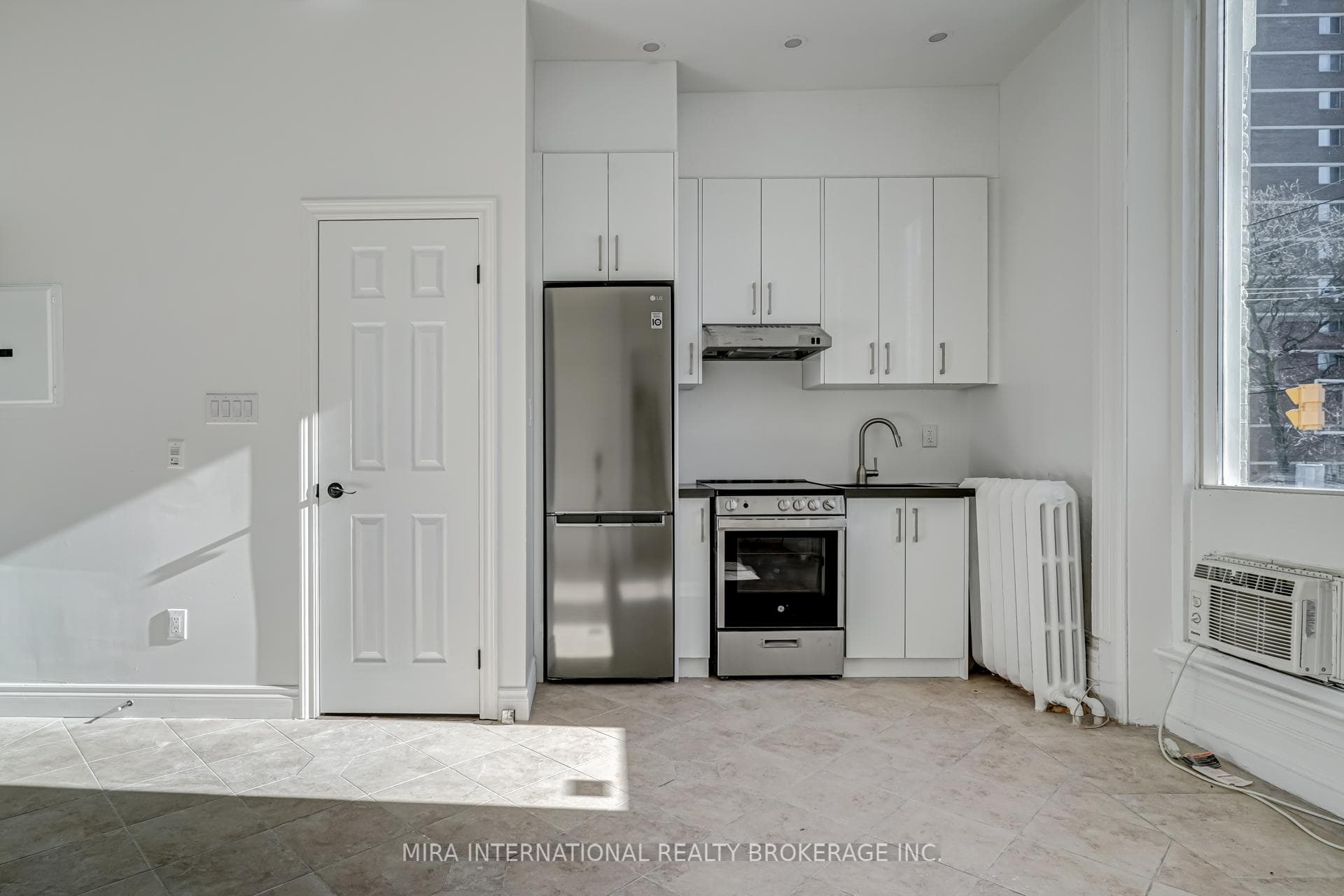 180 Sherbourne Street Unit 103 photo 5