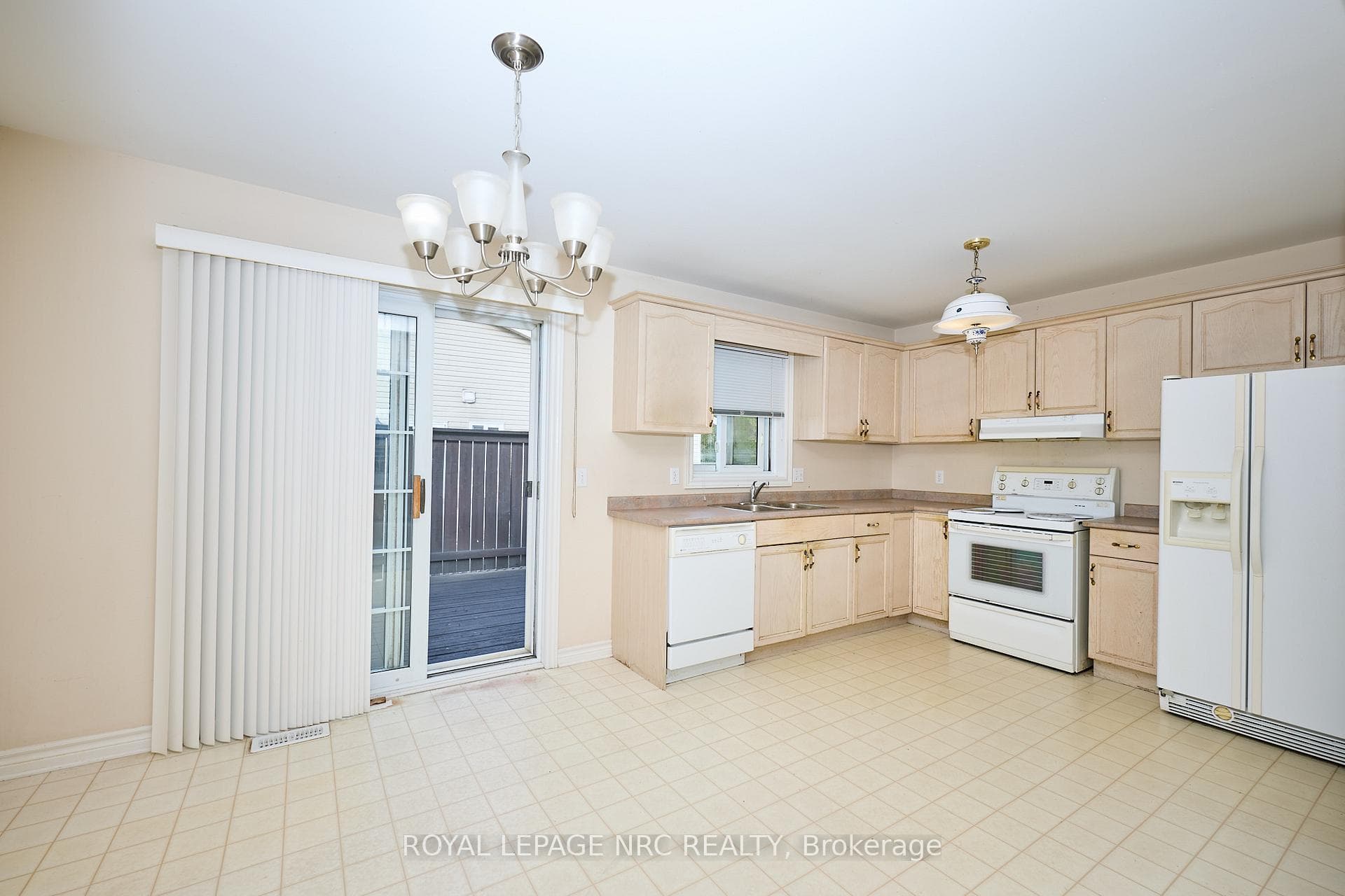 4431 MONTROSE Road photo 9