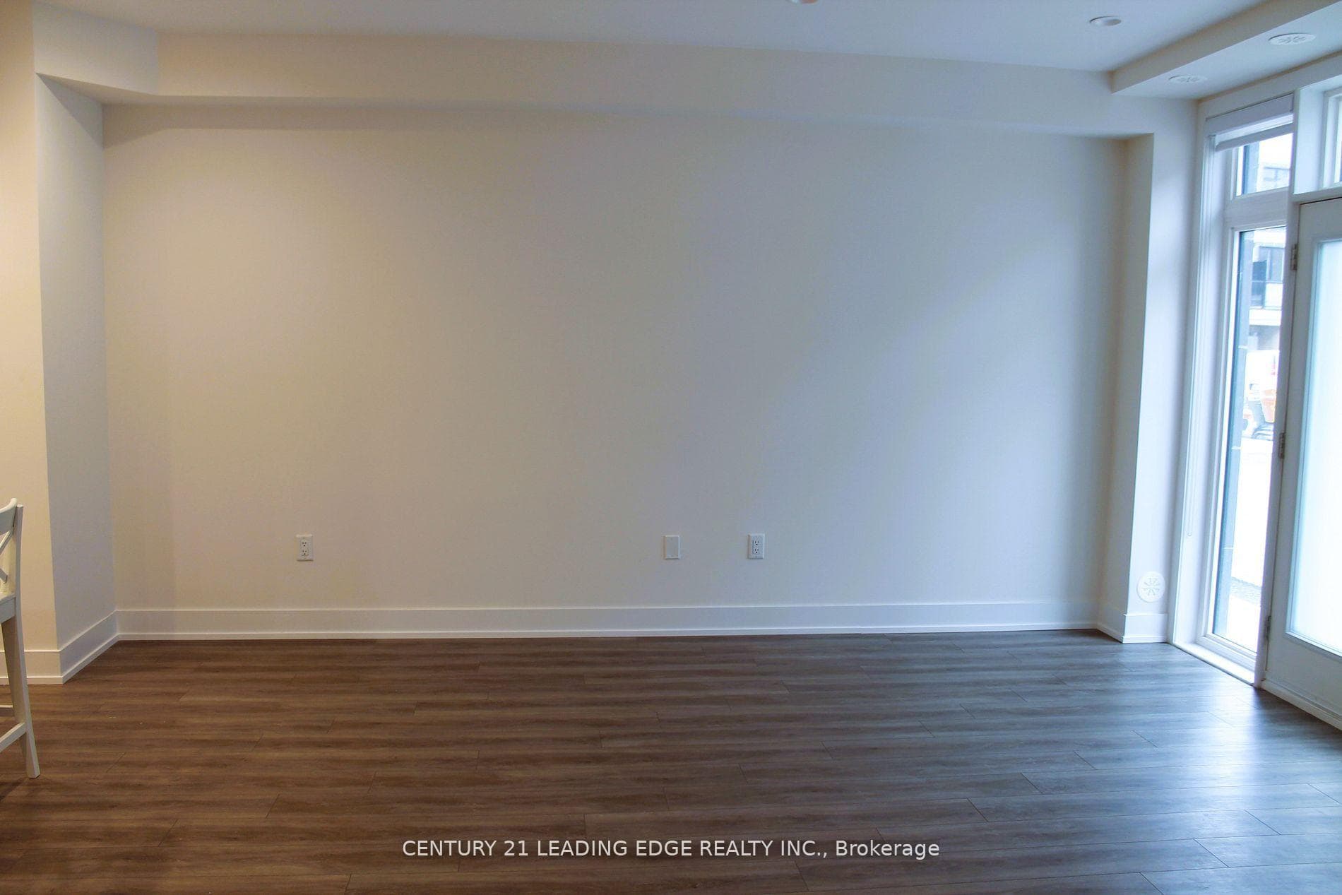 8 Sayers Lane Unit 15 photo 6