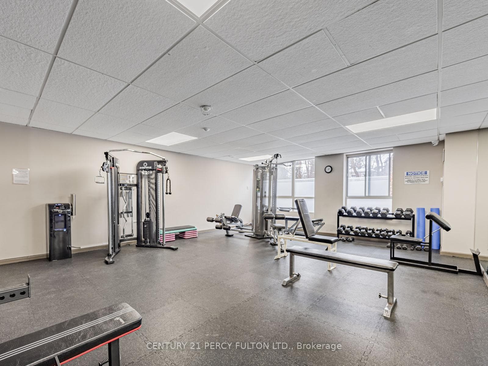 1485 Lakeshore Road Unit 909 photo 24