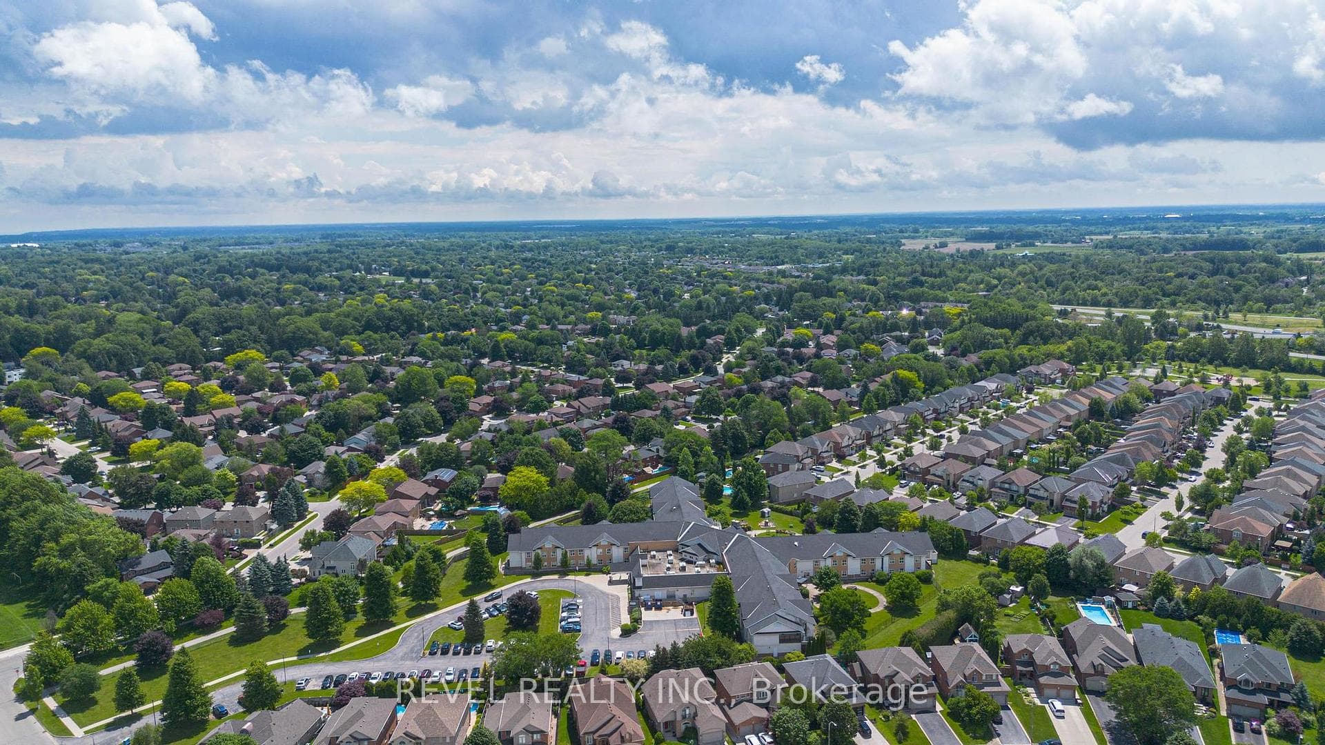 207 Valridge Drive photo 44