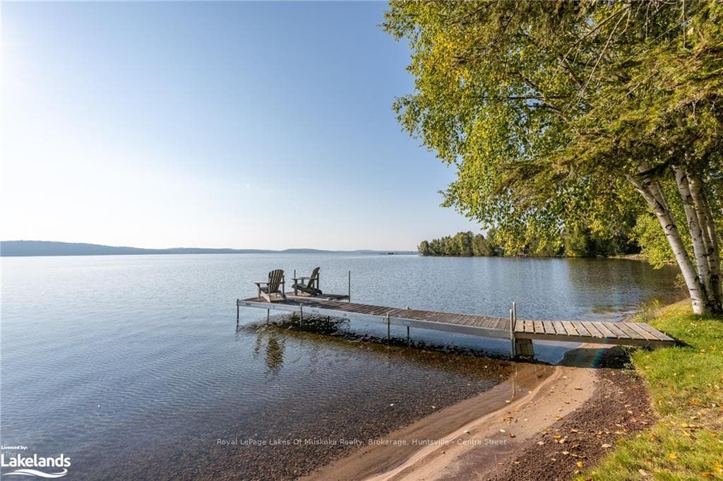 7 LAKE BERNARD Drive photo 27