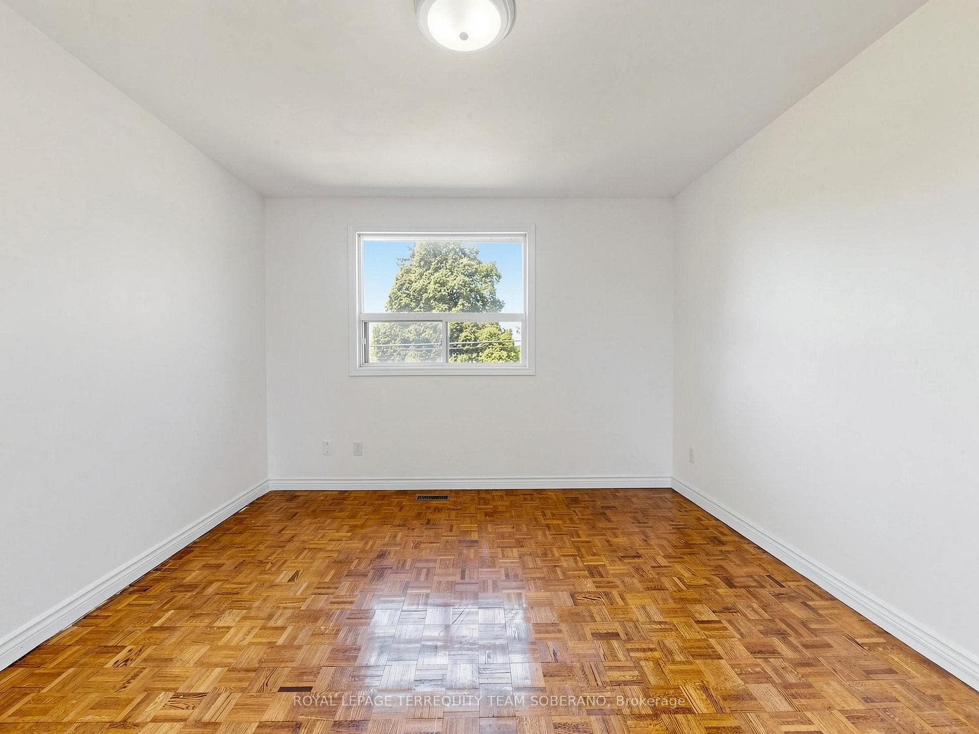 36 Lyon Heights Road photo 27