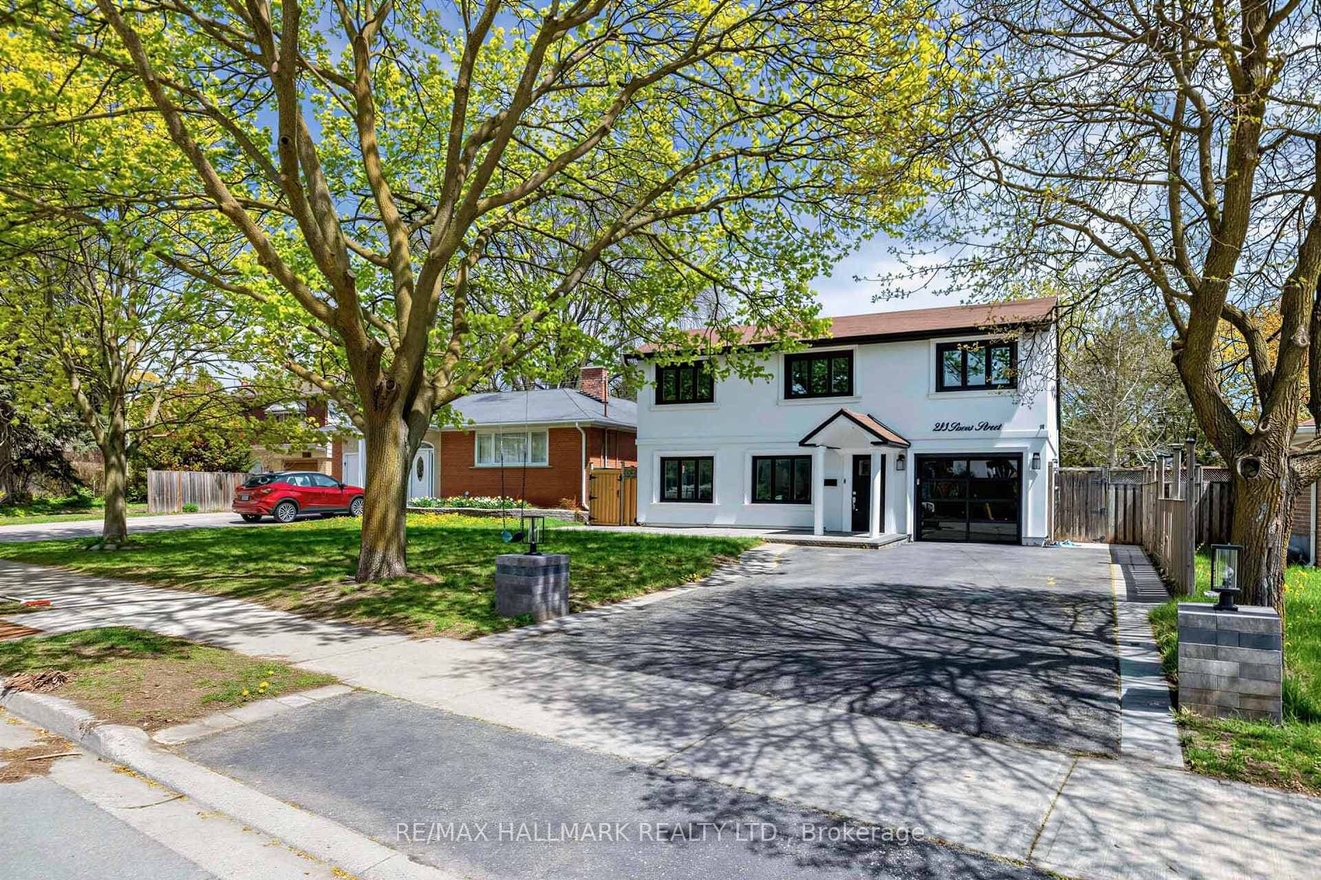 225 Lucas Street photo 2