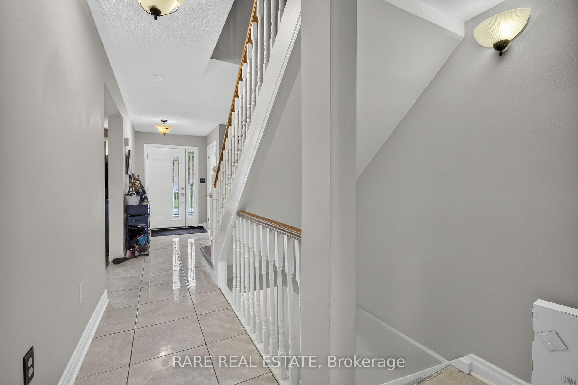 Hallway to front foyer