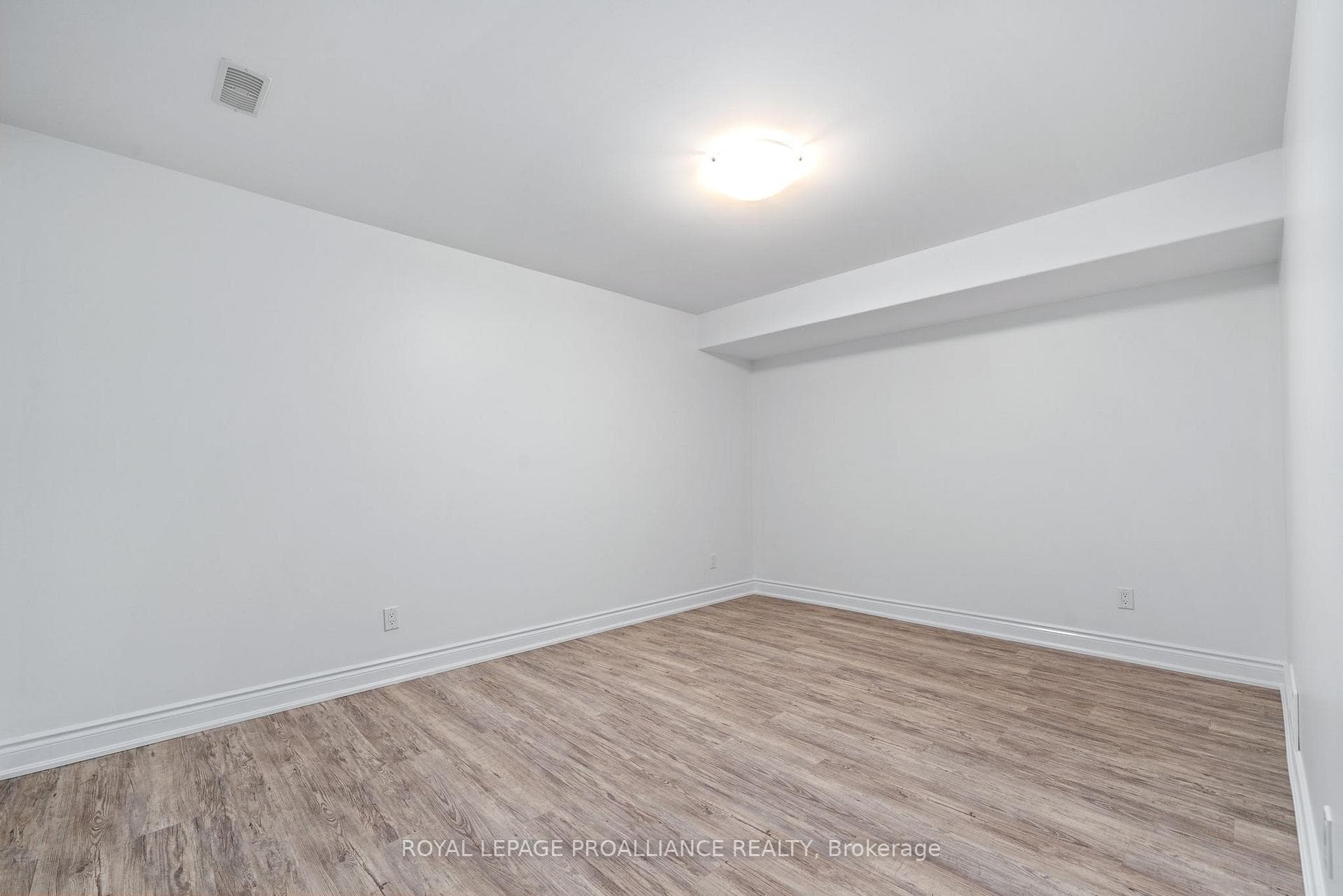 12 Dorman Street photo 29