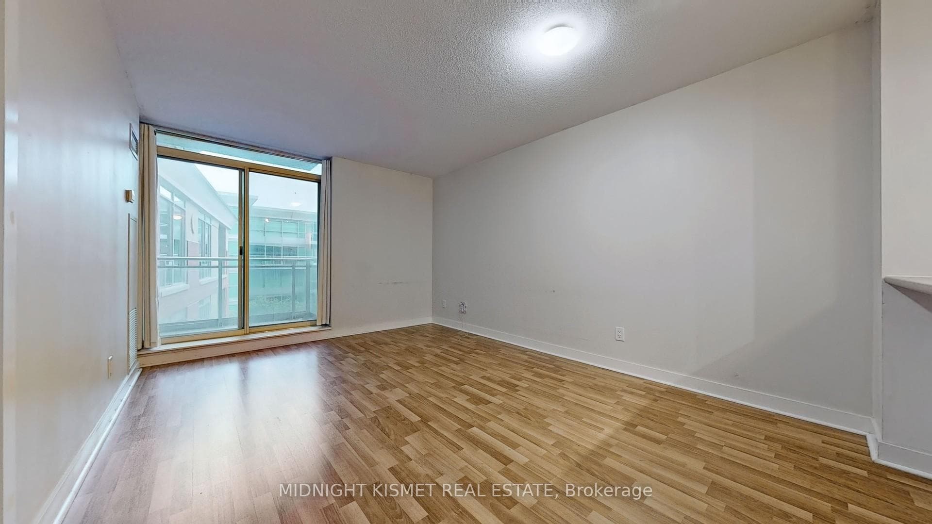50 Lynn Williams Street Unit 419 photo 3