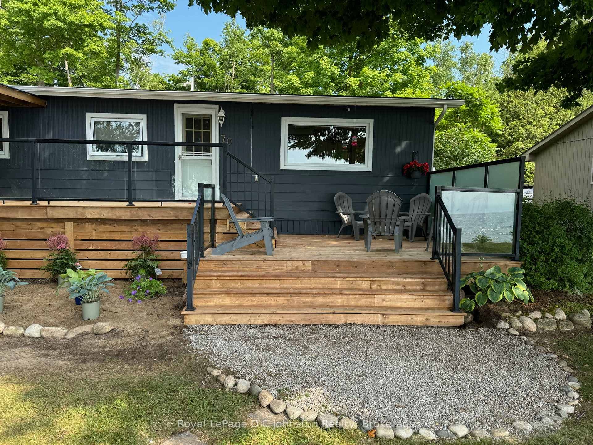 357 Bruce Road 13 Road photo 4