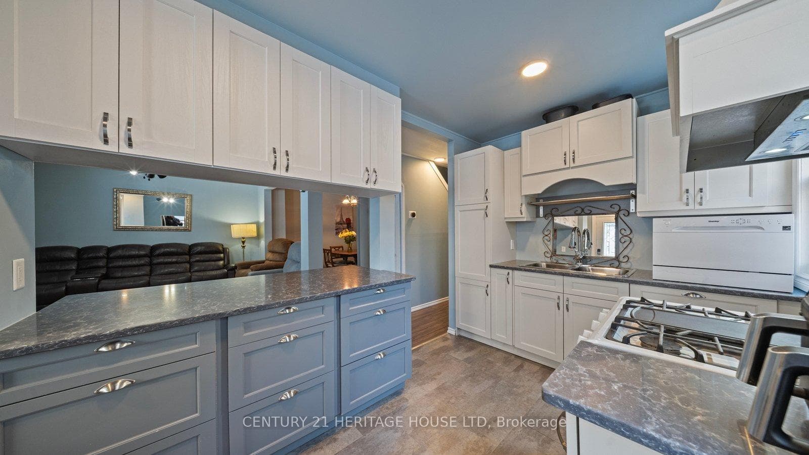 80 Aberdeen Avenue photo 4