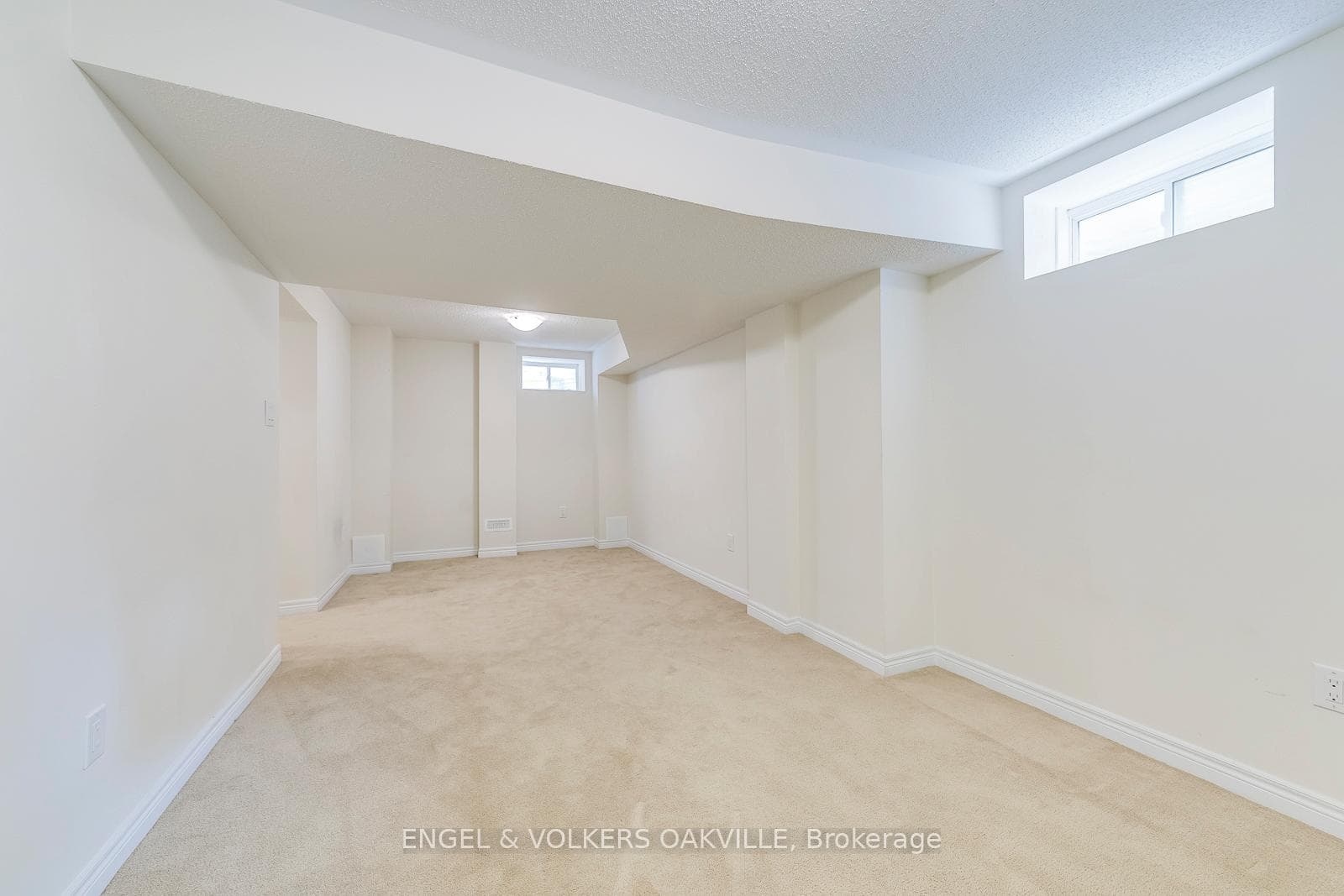 353 Leadwood Gate photo 30