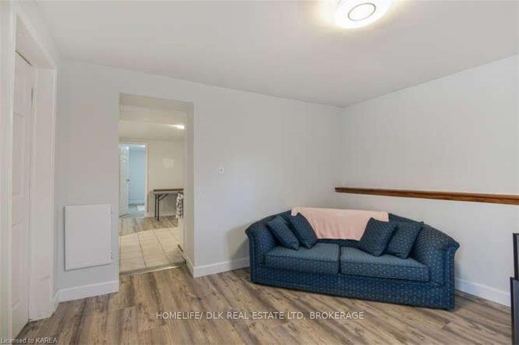 2 BIRCH Avenue photo 16