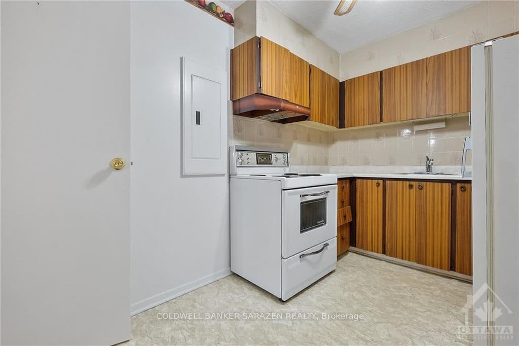 158A MCARTHUR Avenue Unit 506 photo 16