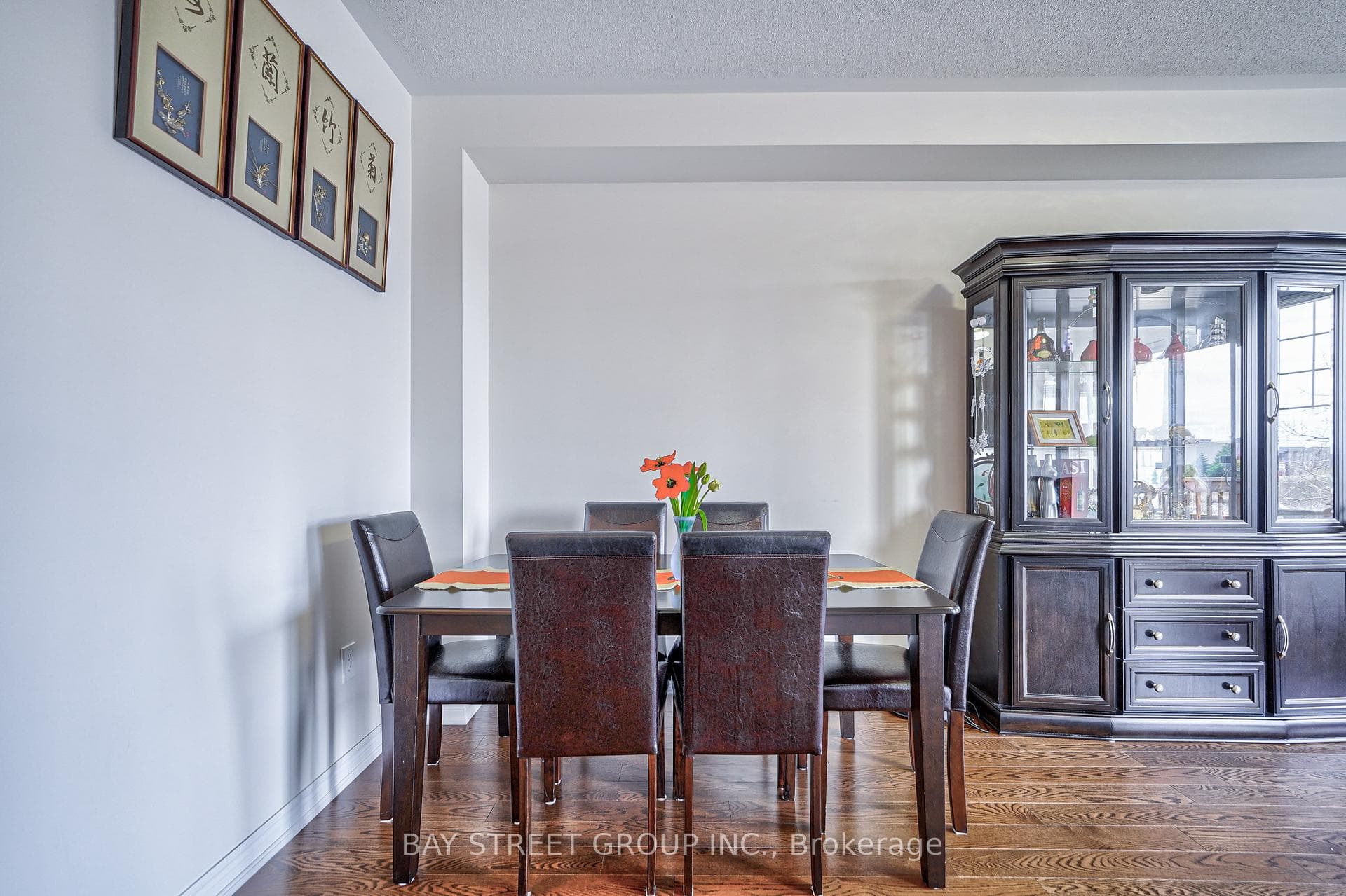 32 Davenfield Circle photo 6