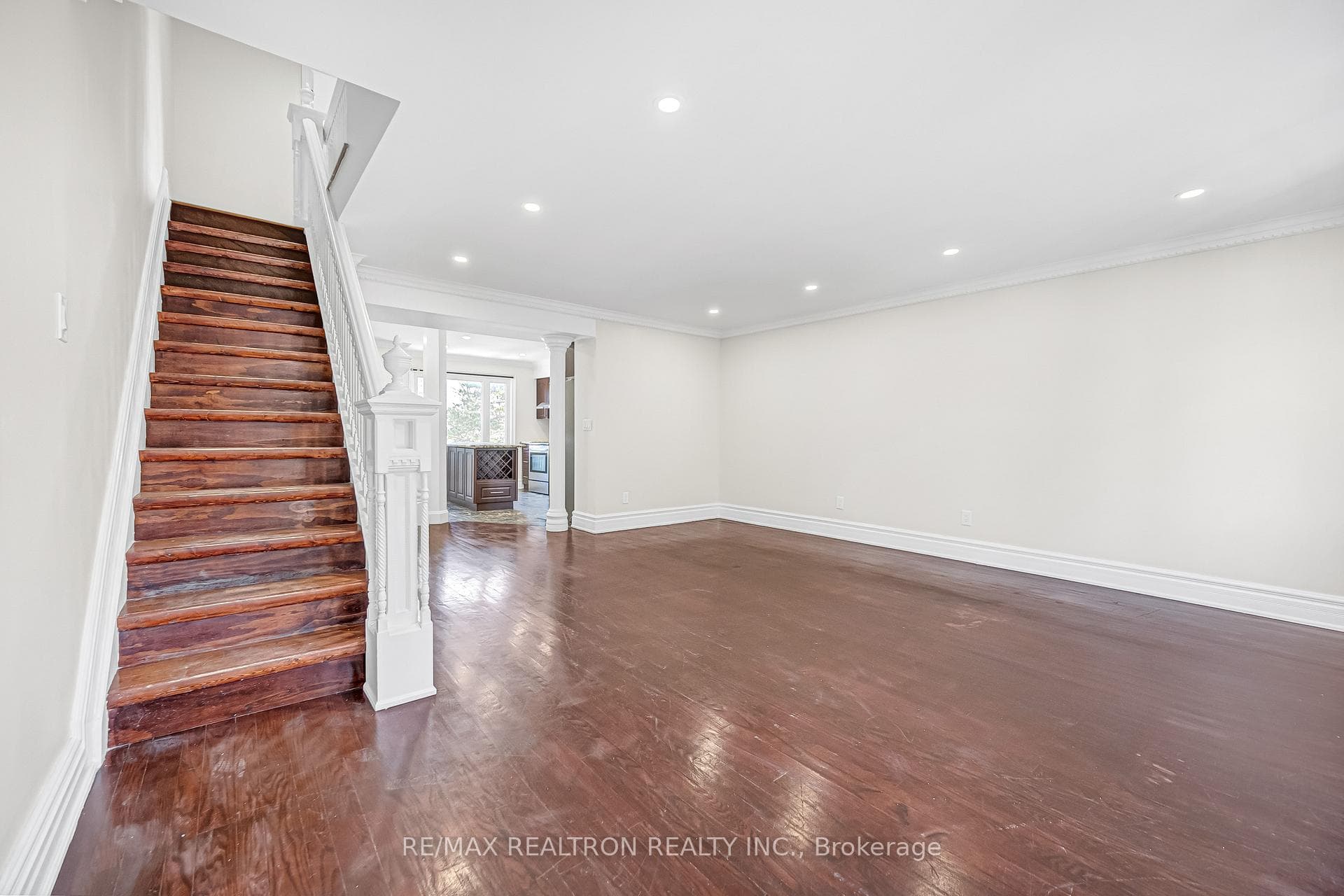 2606 Midland Avenue Unit 3B photo 12