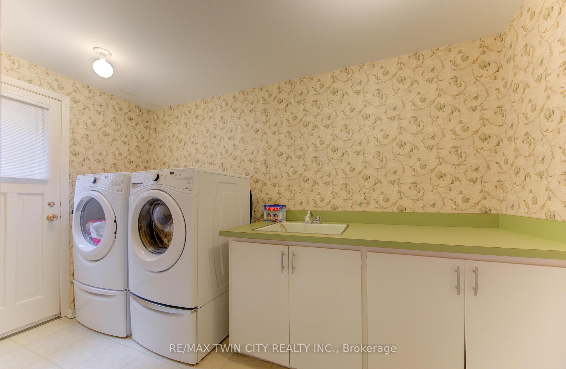 313 Braemore Avenue photo 35