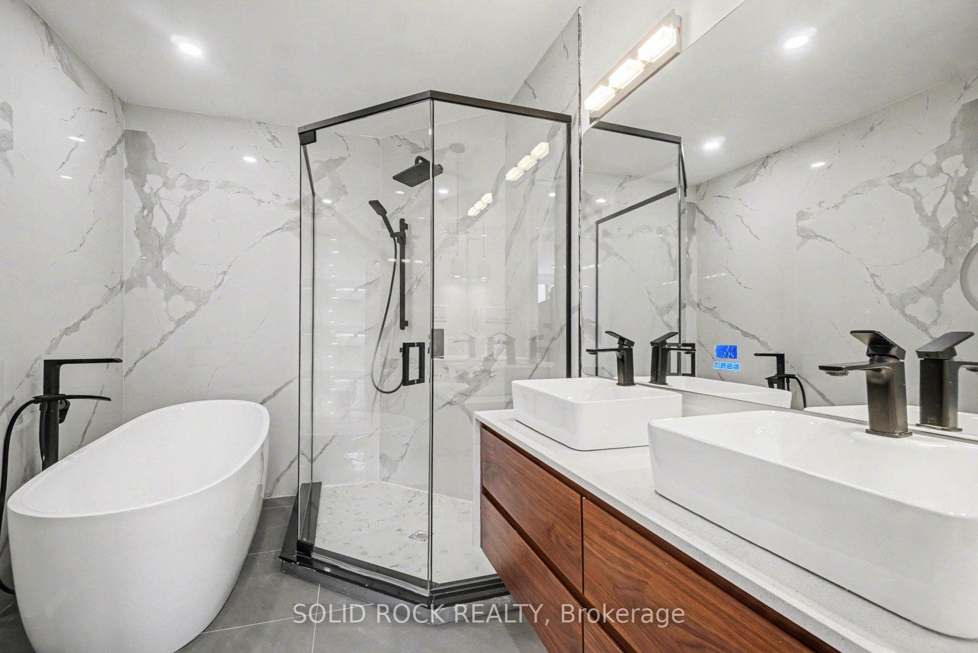 828 Alpine Avenue photo 18