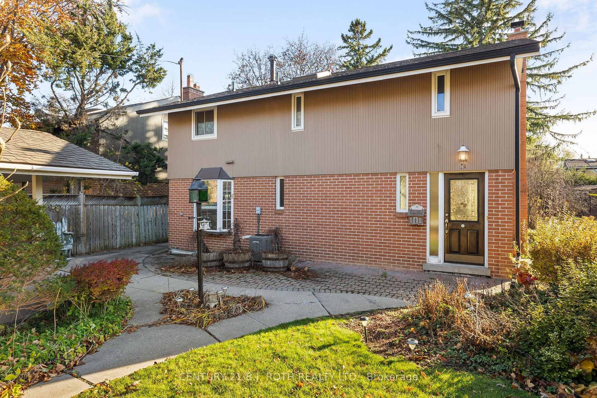 31 LESTERWOOD Crescent photo 19
