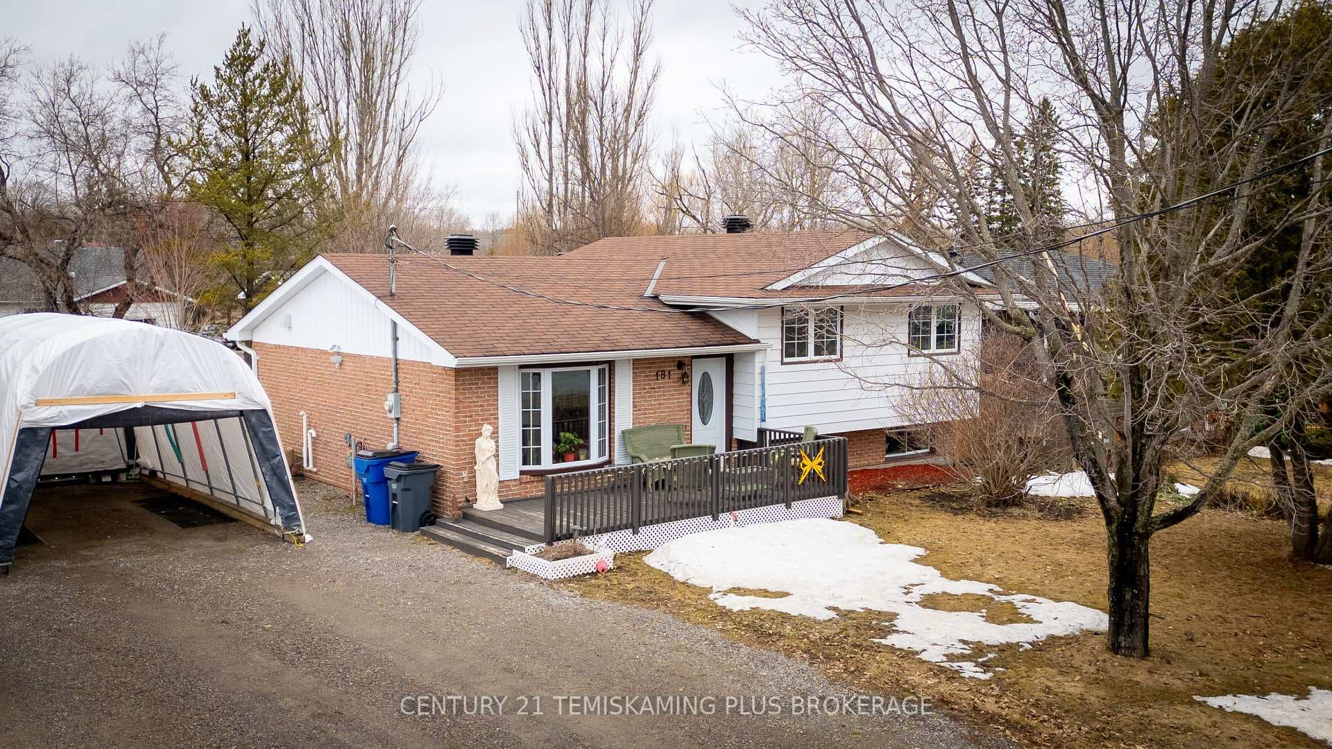 181 Carter Boulevard photo 1