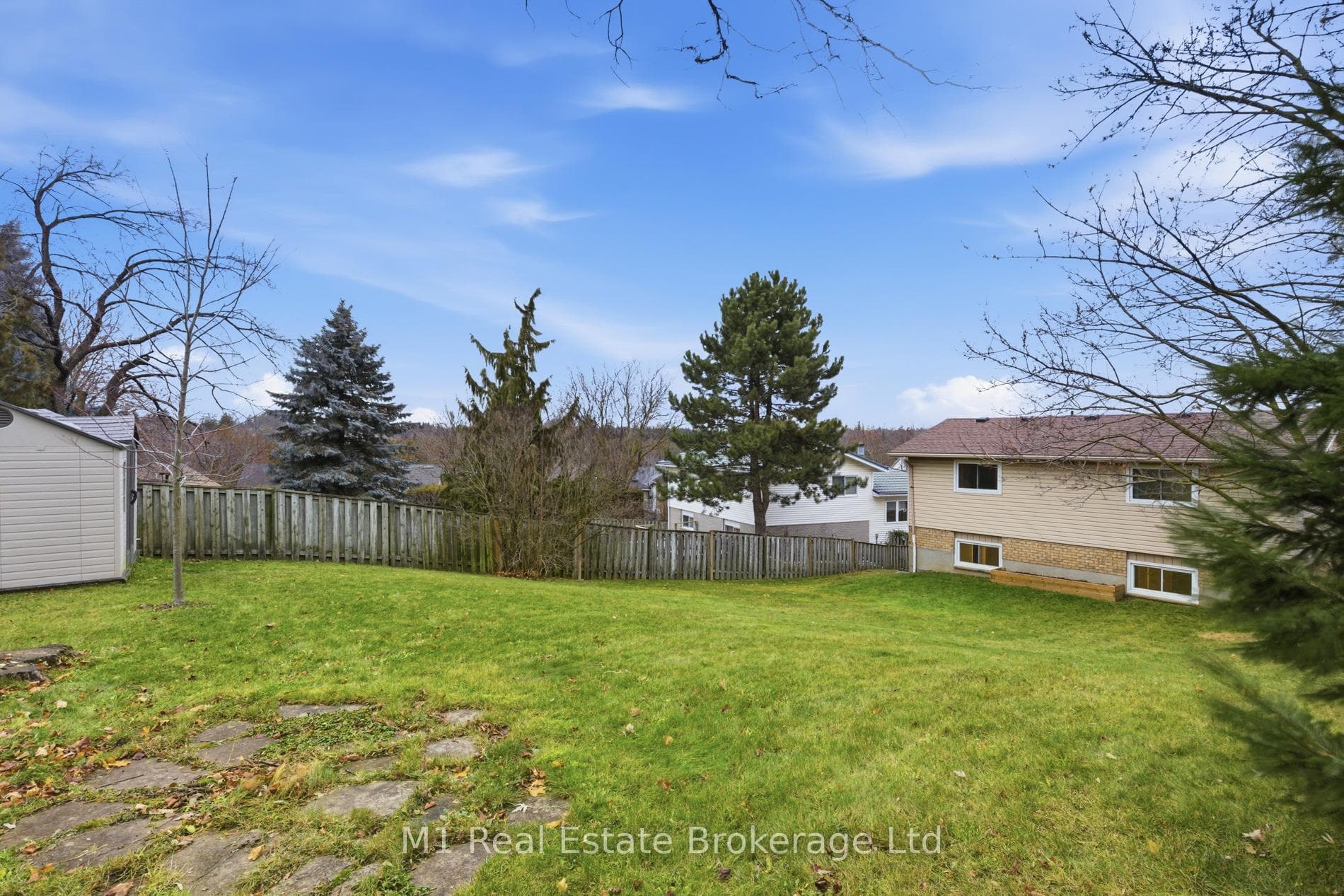 516 Harvey Street photo 33