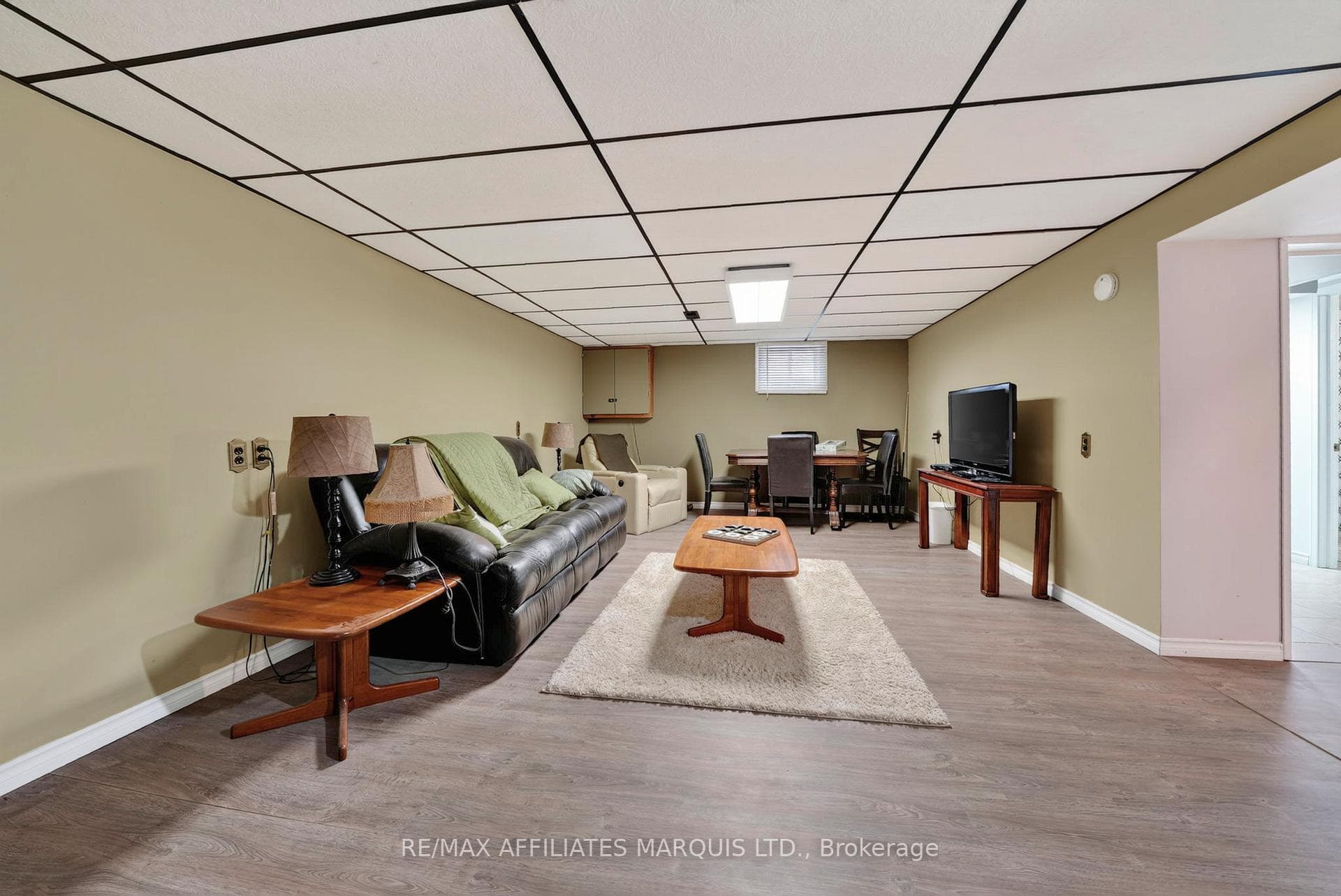 1489 Holy Cross Boulevard photo 21