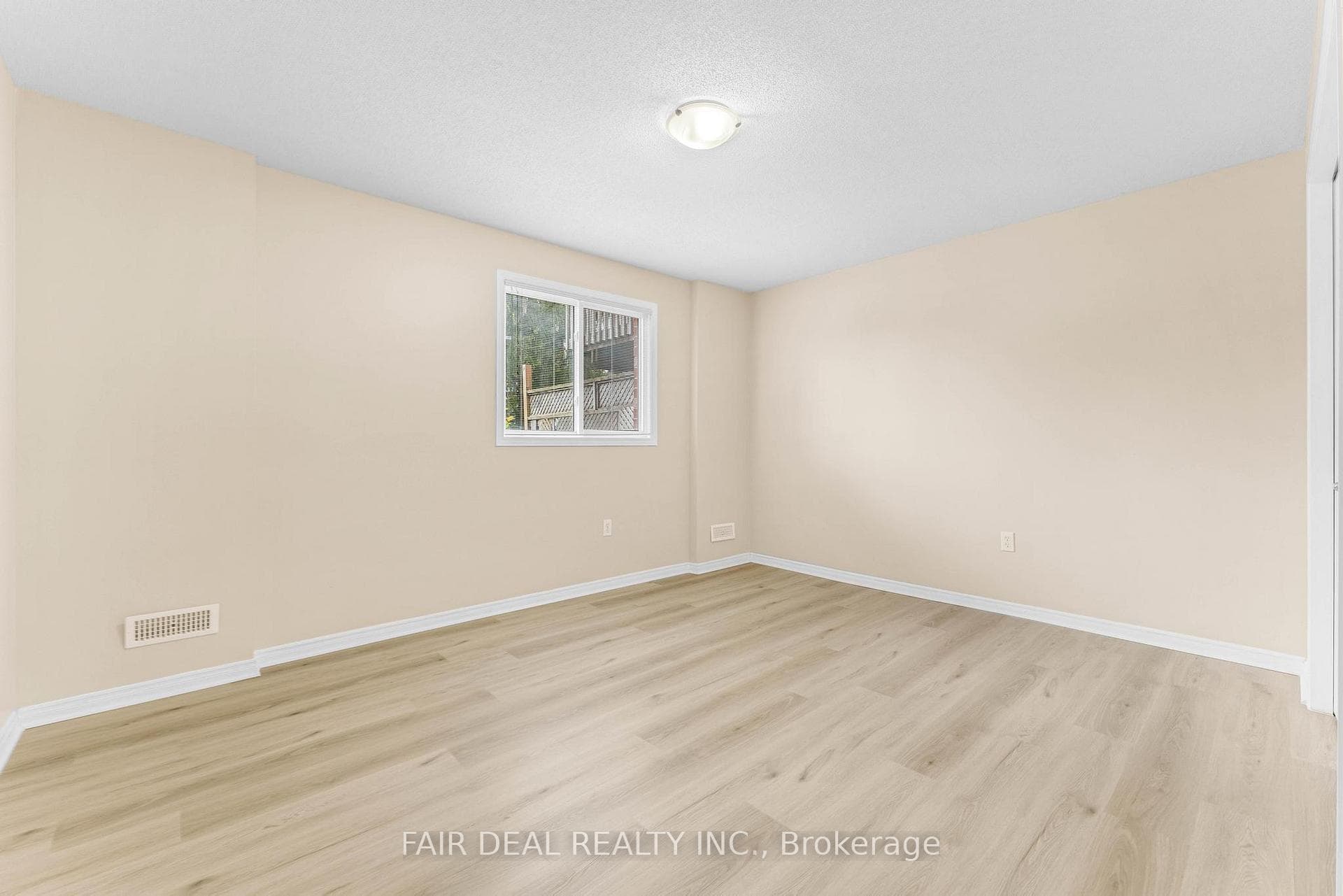 485 Nova Scotia Court photo 27