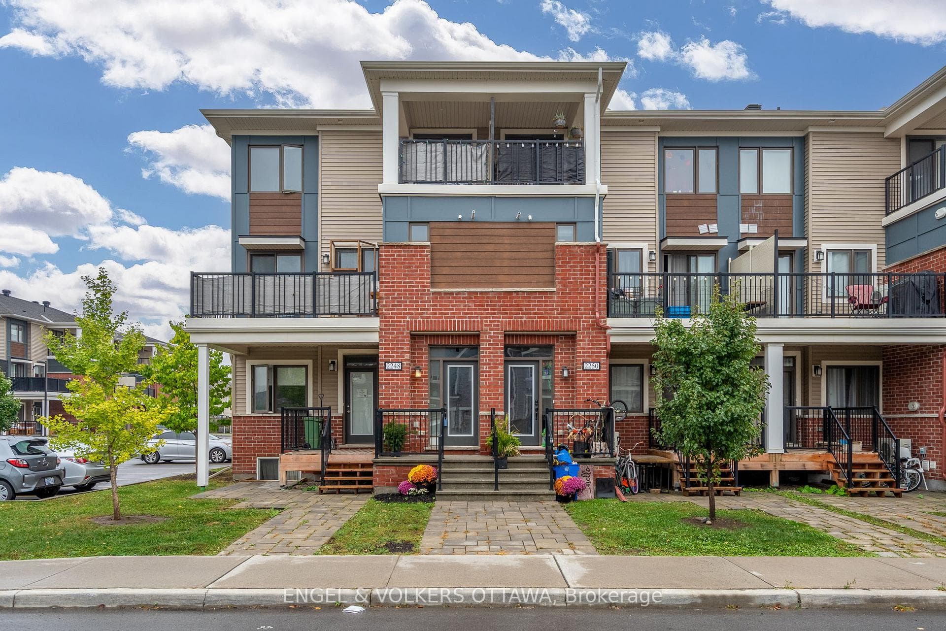 2248 Watercolours Way photo 1