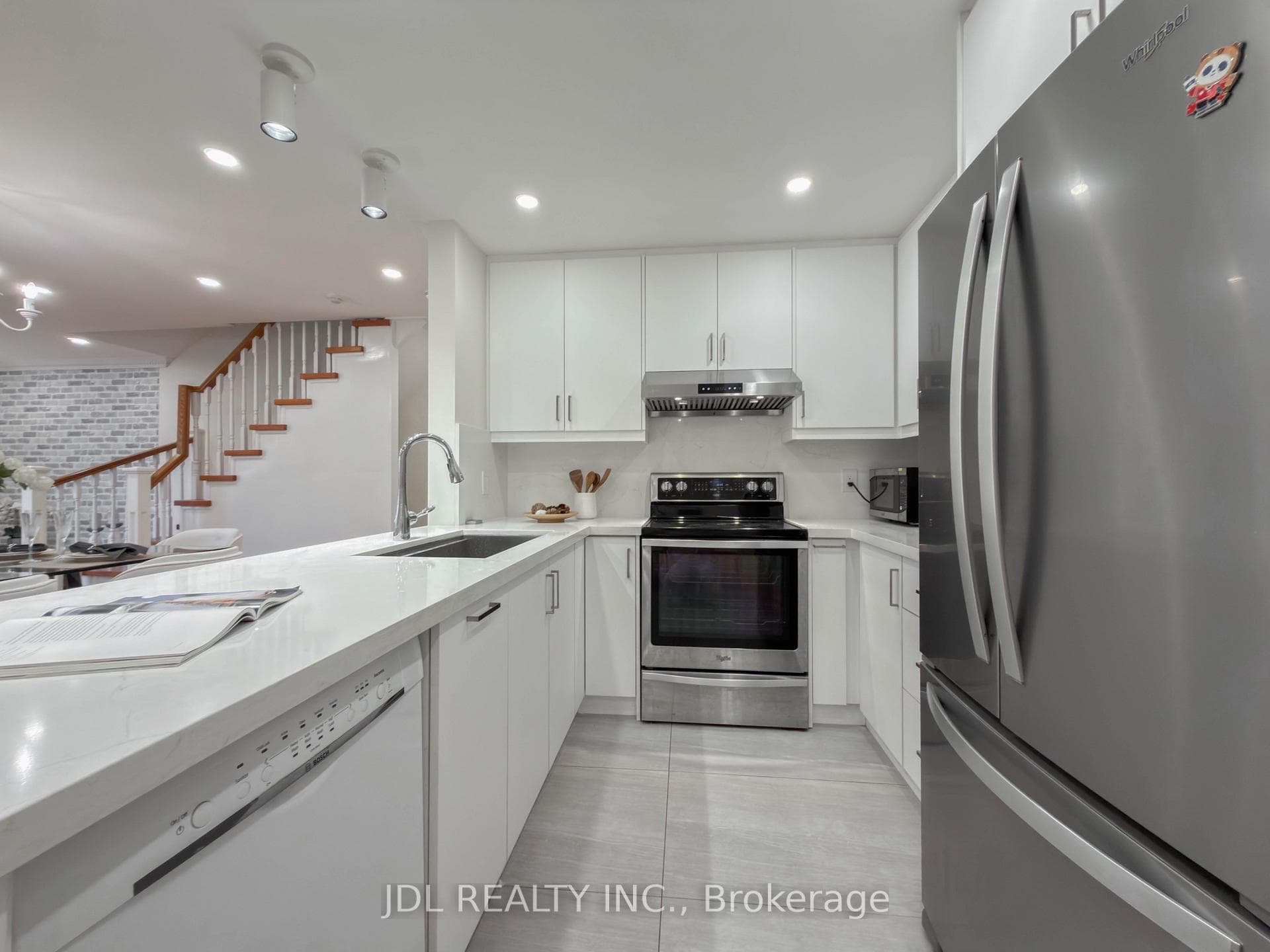 108 Finch Avenue Unit C17 photo 9