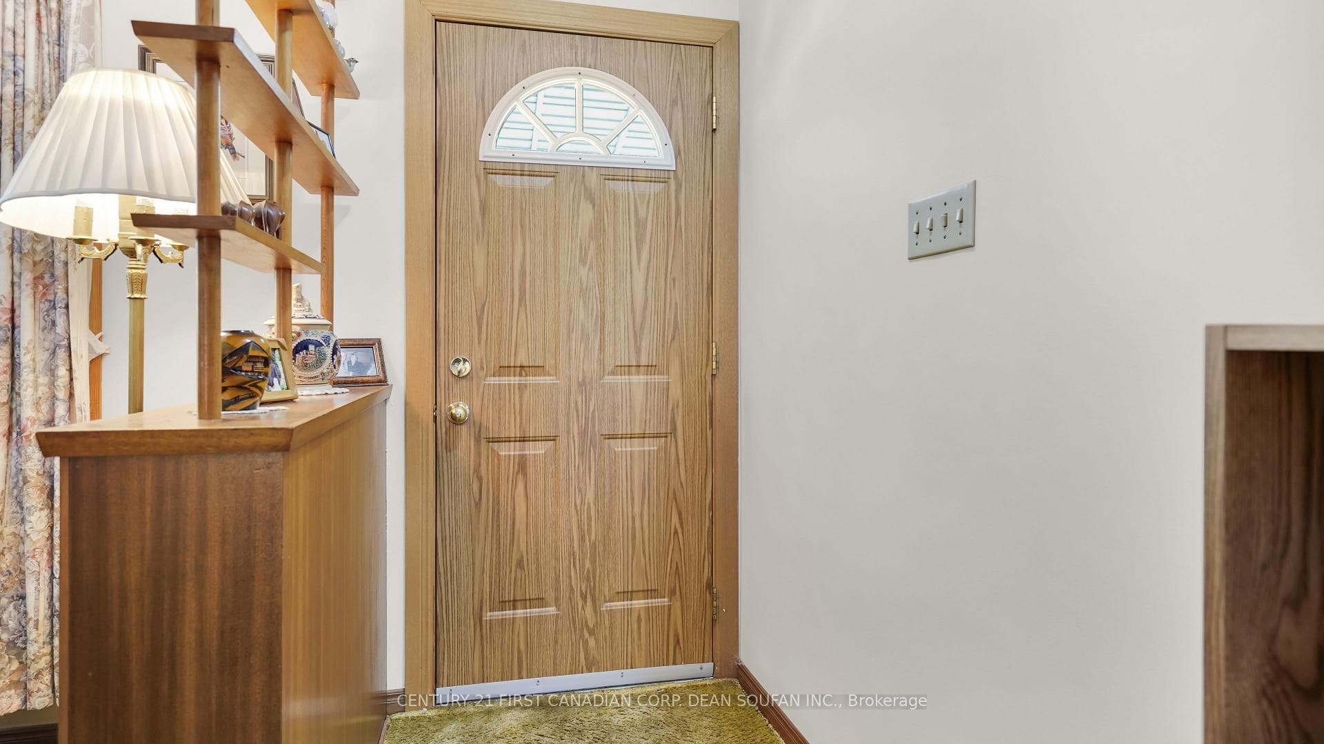 31 Genevive Crescent photo 5