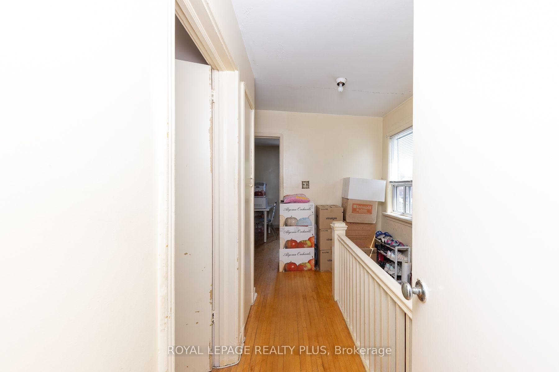 33 Dayton Avenue photo 16