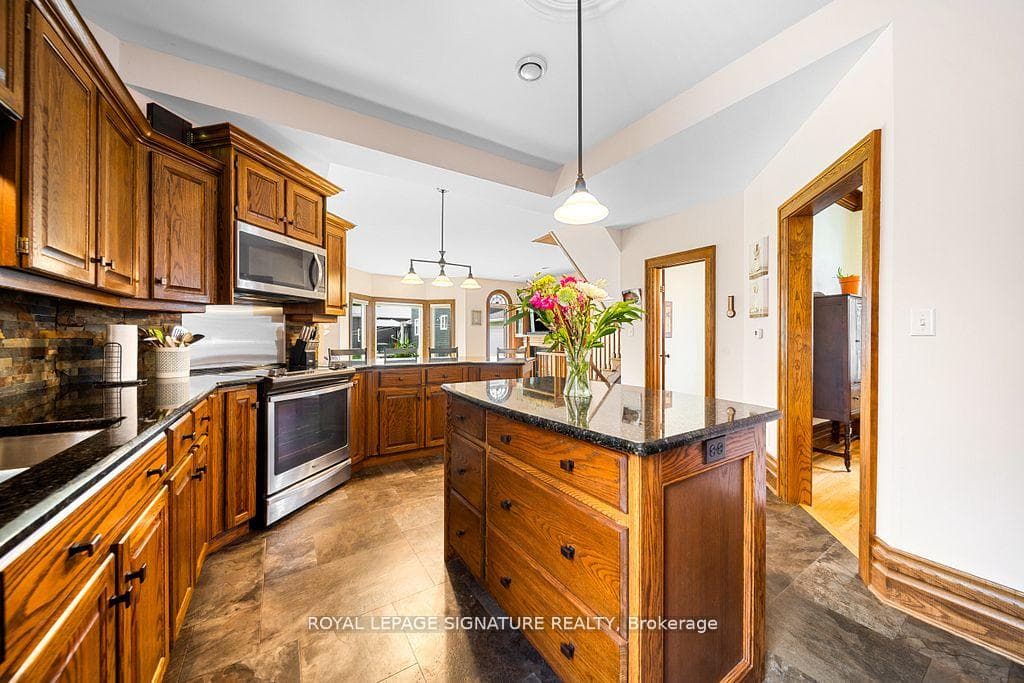 14 Goshen Street photo 15