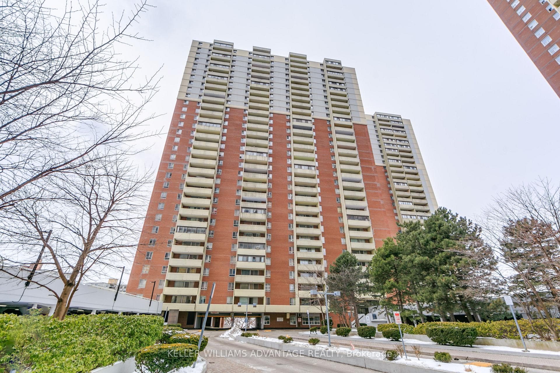 1 Massey Square Unit 2504 photo 1