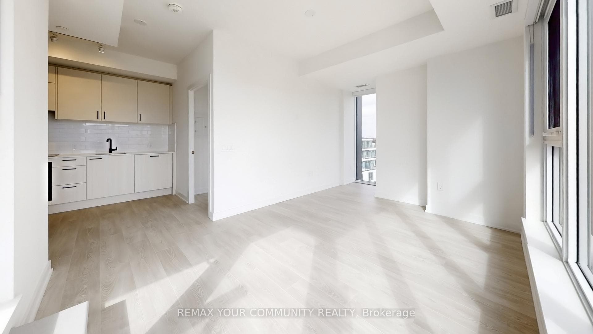 5 Quarrington Lane Unit 605 photo 15