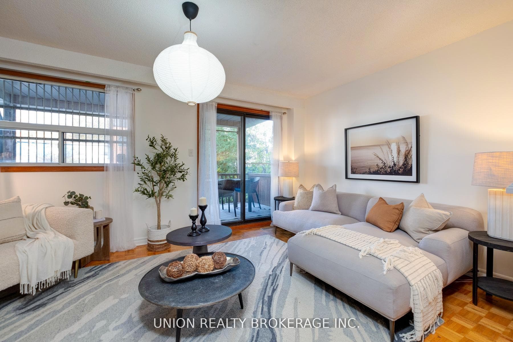19 Ashdale Avenue photo 19
