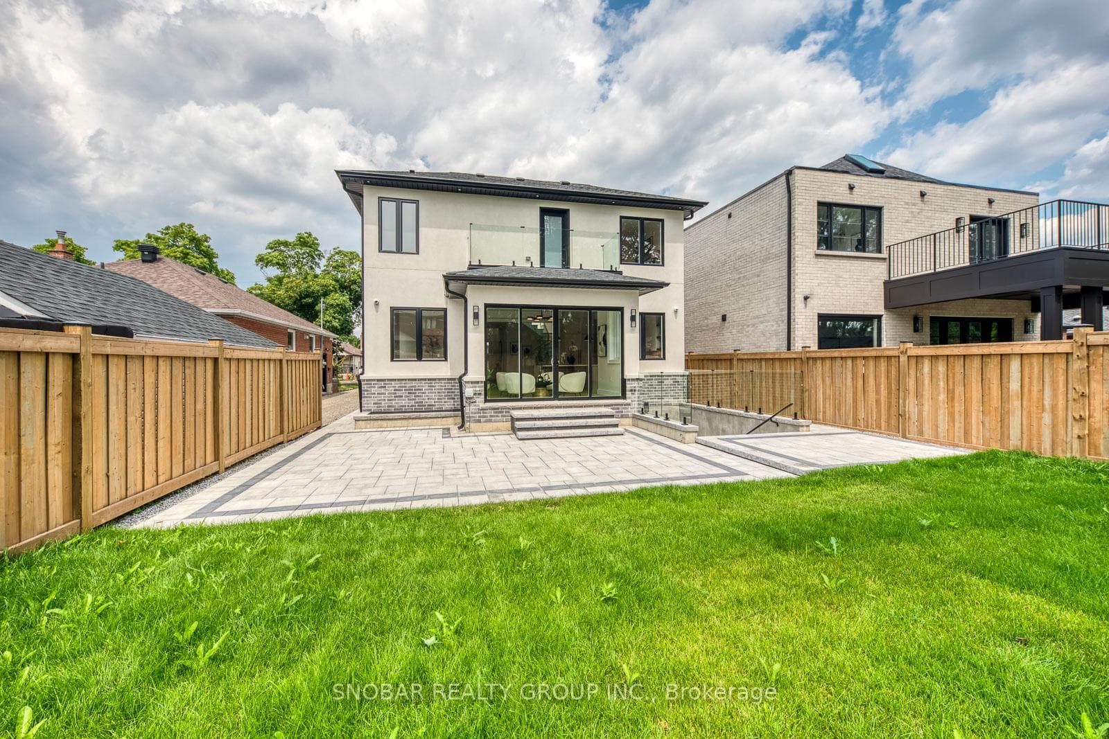 123 Edgecroft Road photo 43