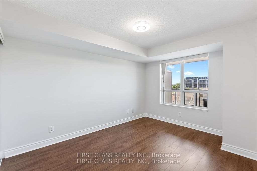 37 Galleria Parkway Unit 805 photo 4