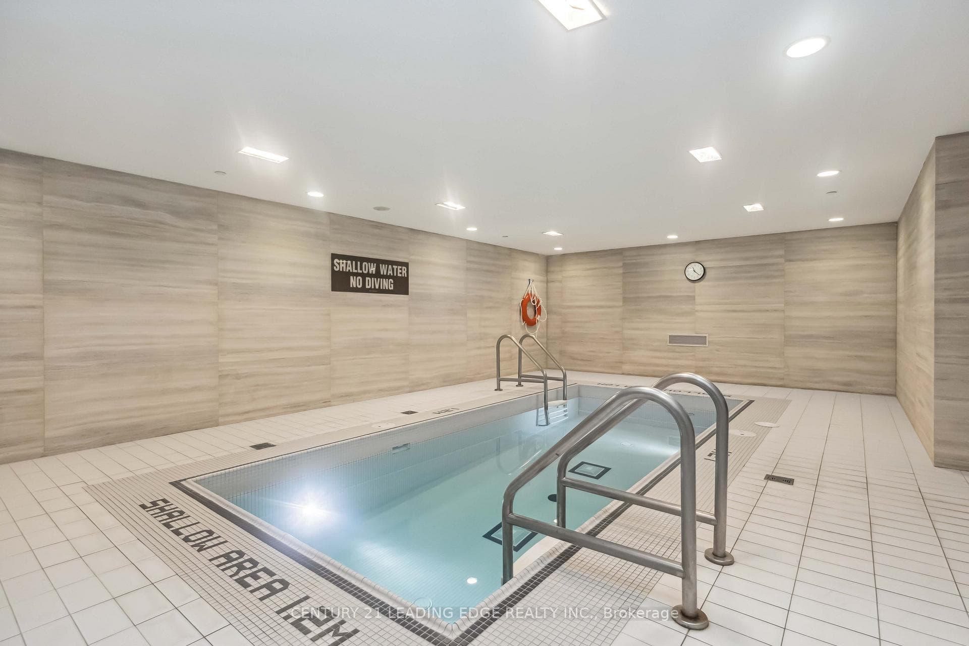 JACUZZI