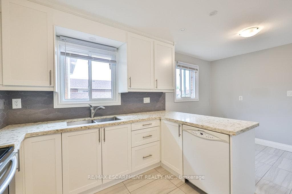 19 Deerpark Crescent photo 12