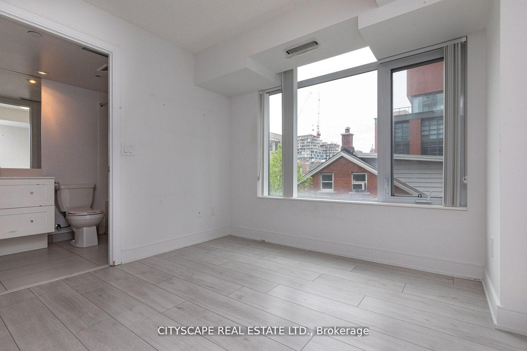 525 Adelaide Street Unit 315 photo 13
