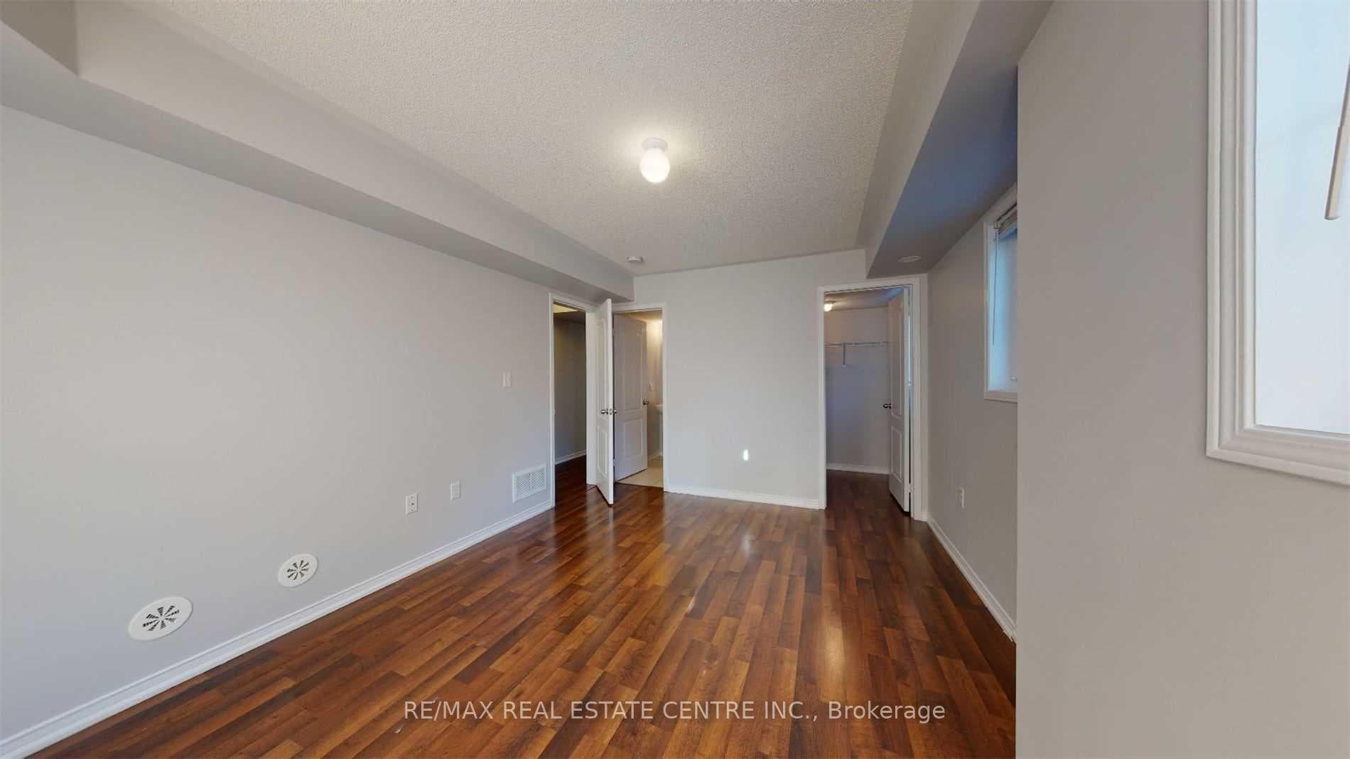 2488 Post Road Unit 18 photo 10