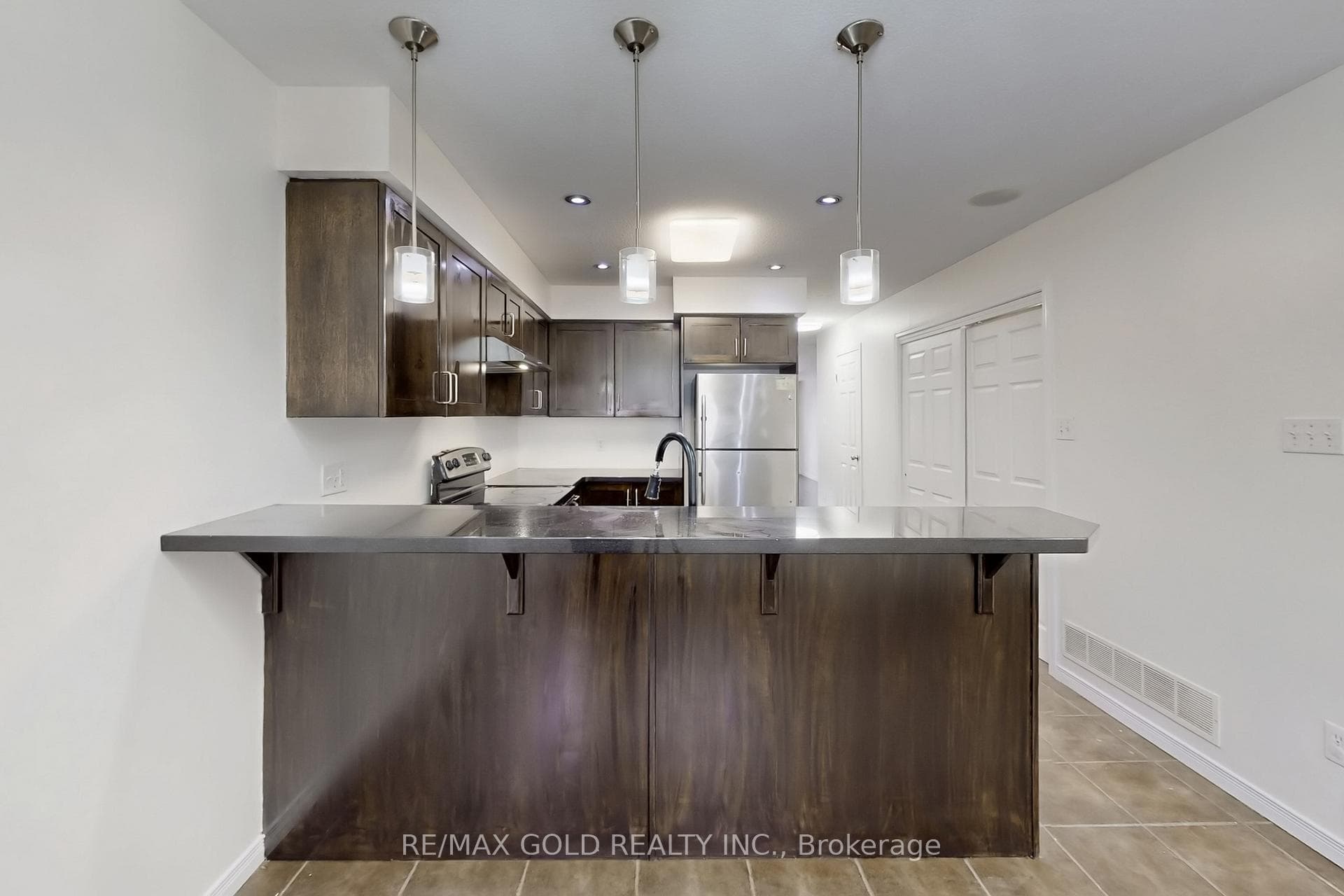 50 Howe Drive Unit 1A photo 11