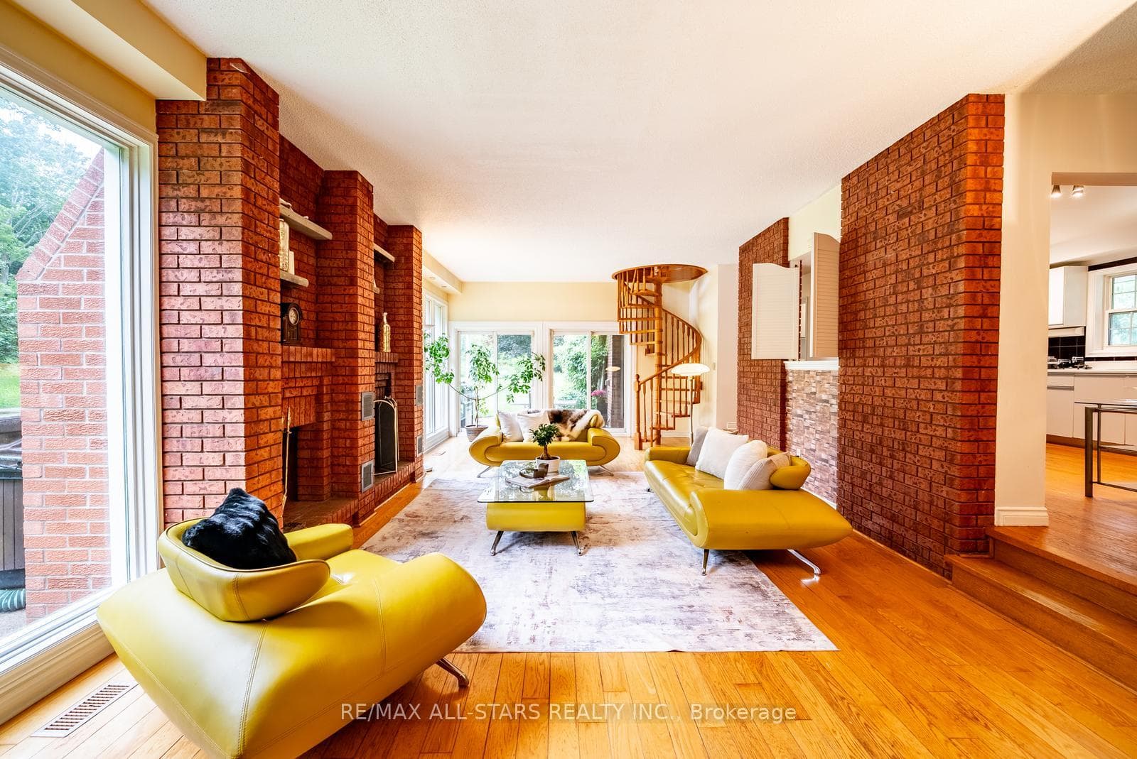 23 Forfardale Road photo 13