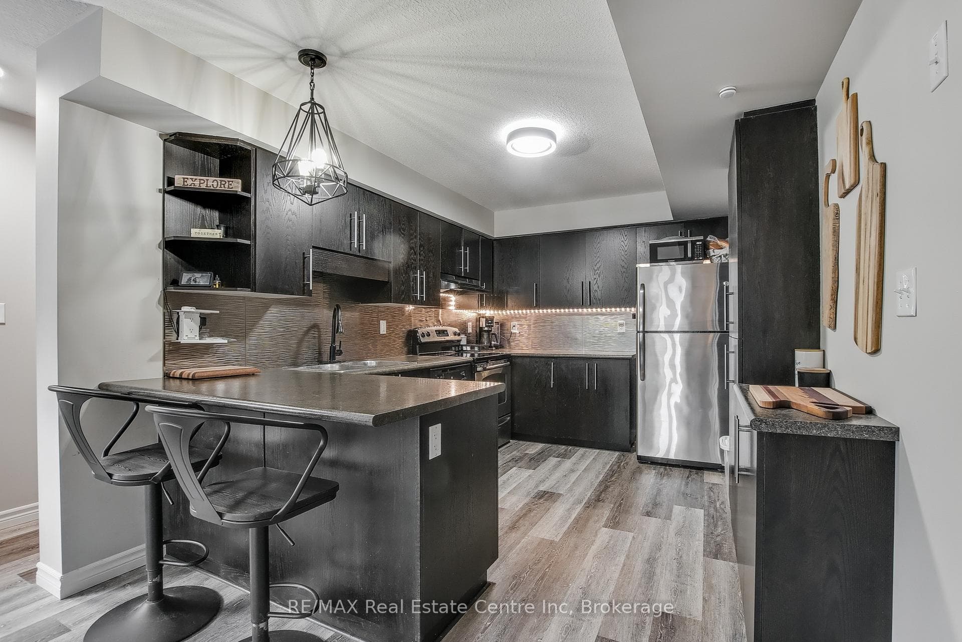 35 Mountford Drive Unit 33 photo 10