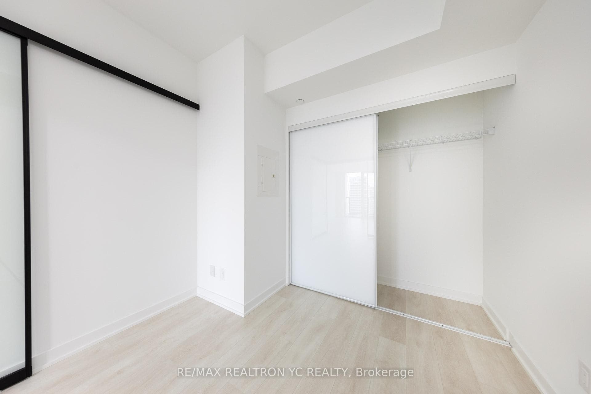 5 Defries Street Unit 2207 photo 8