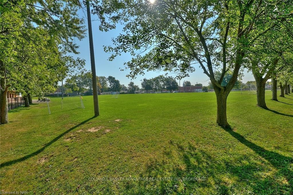 43 WHYTE Avenue photo 28