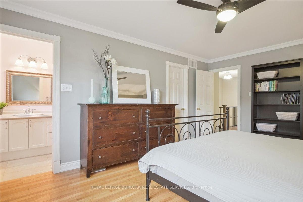 5104 Tree Court photo 23