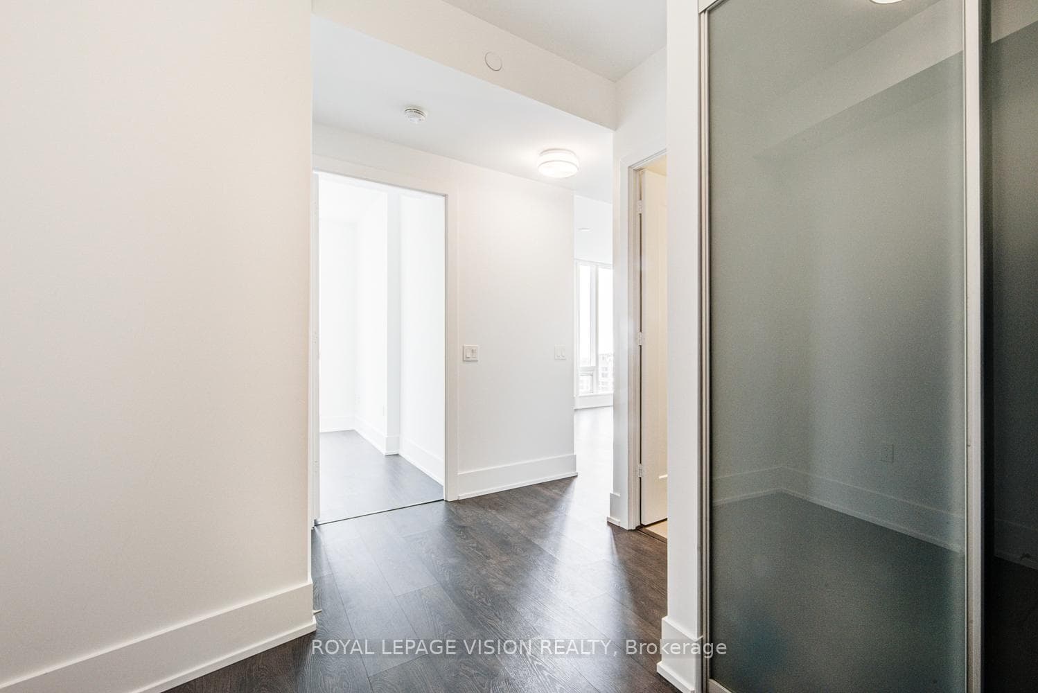 10 York Street Unit 3905 photo 6