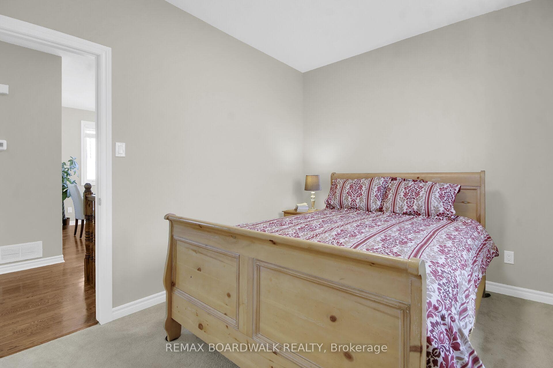 48 Maricona Way photo 39