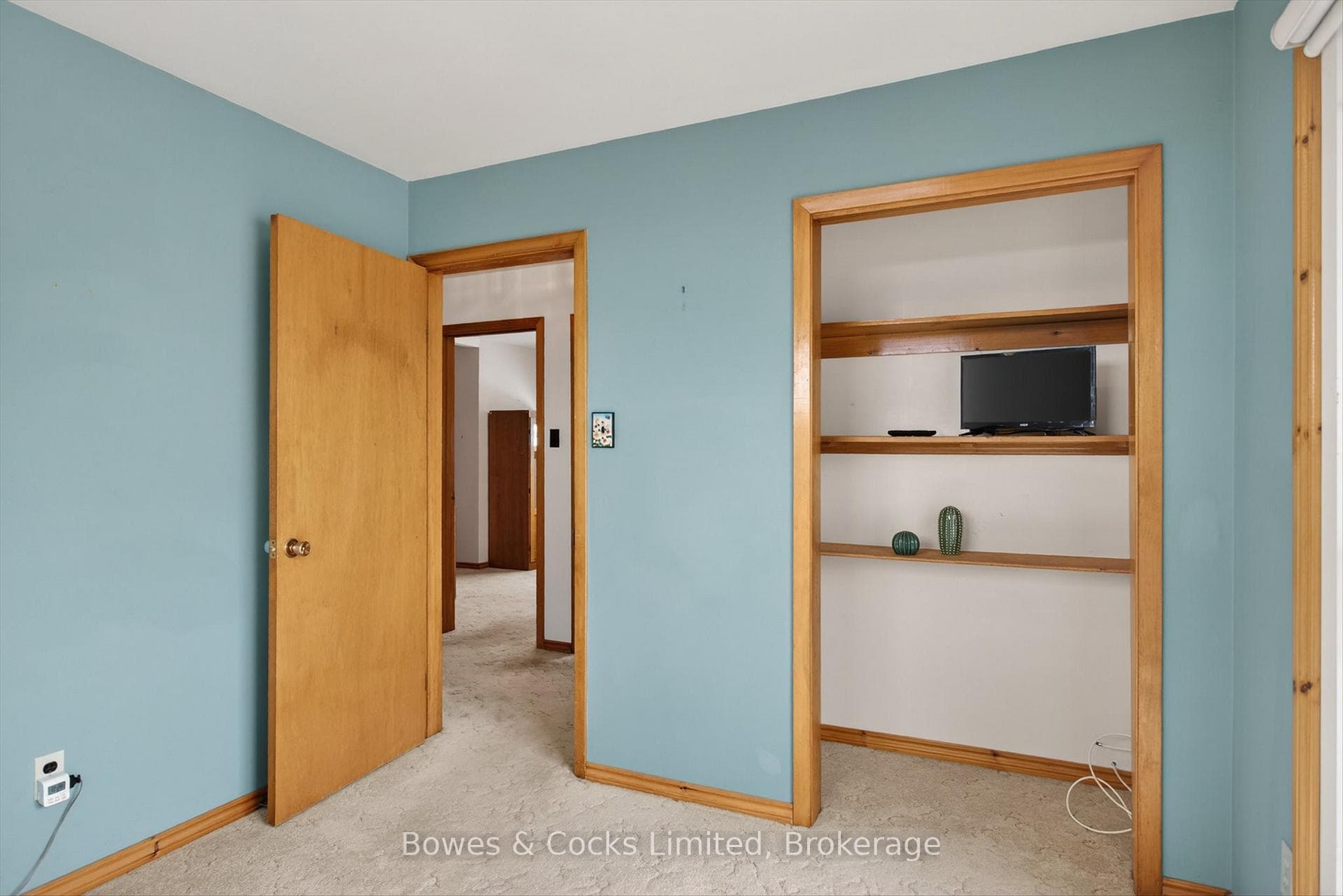 716 Otonabee Drive photo 14