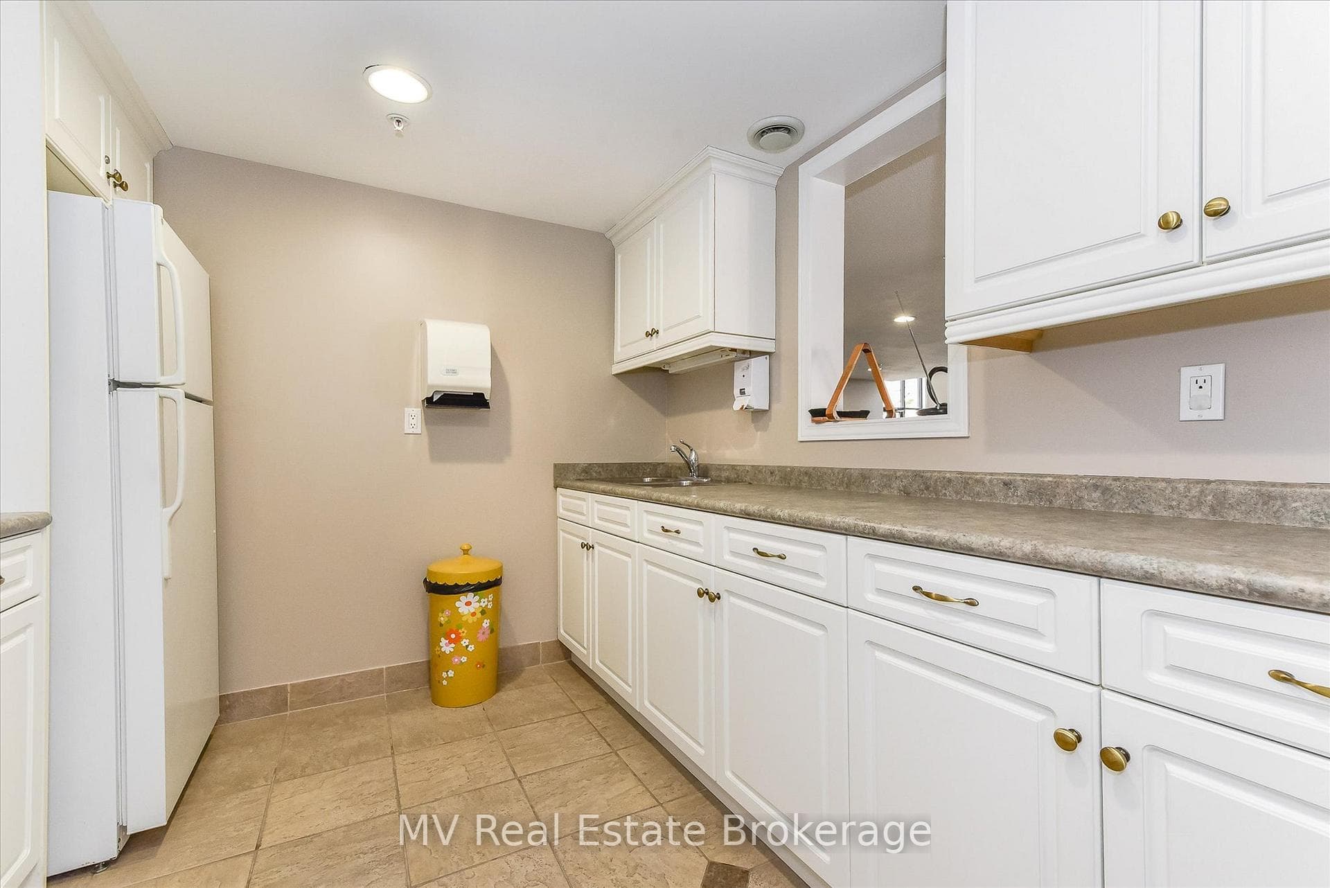 20 Station Square Unit 205 photo 33