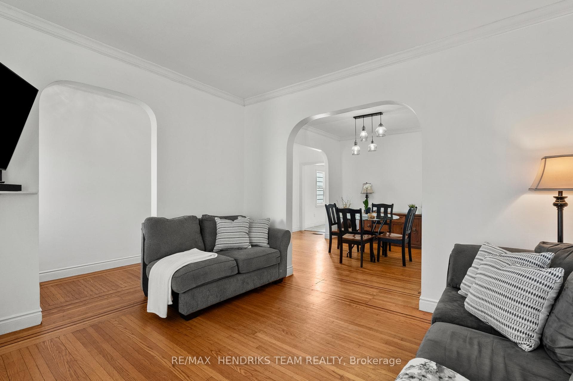 192 Wood Street photo 8